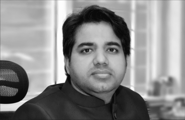 Mr Shravan Kukreja